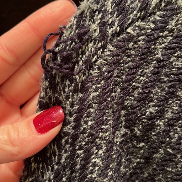 Chicos size 1 Cardigan with pockets! - Picture 4 of 9